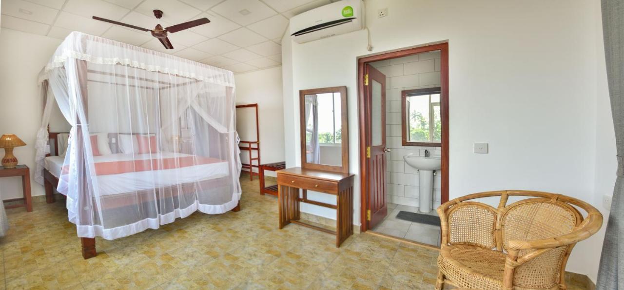 Villa Gamini Hikkaduwa Exterior foto